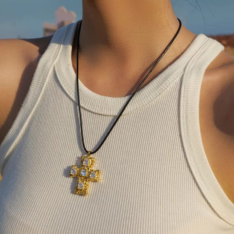 90's Cross Necklace