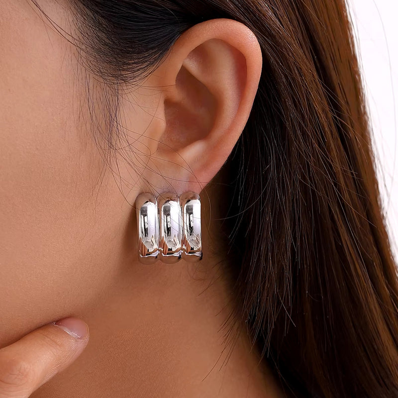 Ribbed Earring