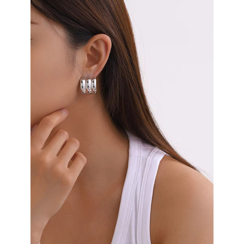 Ribbed Earring