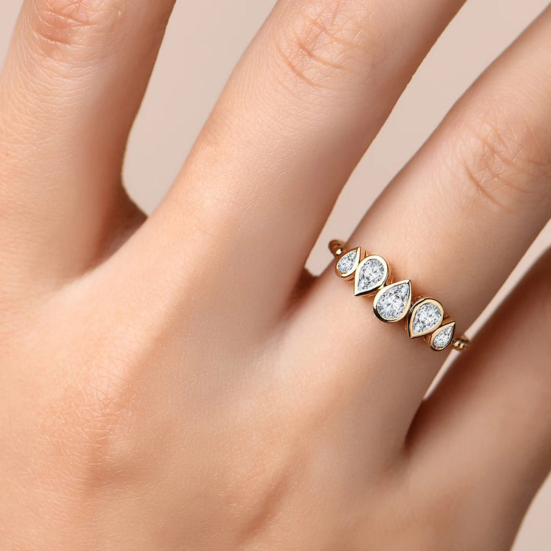 Verona Moissanite Ring