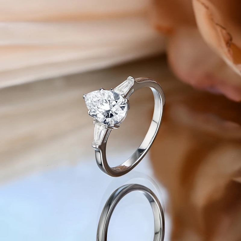 Bergen Moissanite Ring