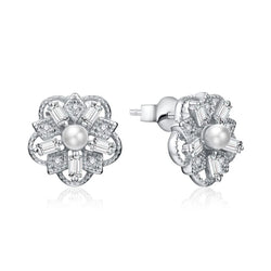 Fleur Moissanite Stud Earring