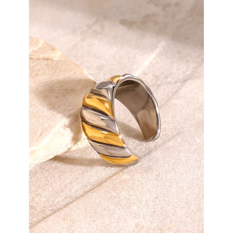 Two Tone Croissant Ring