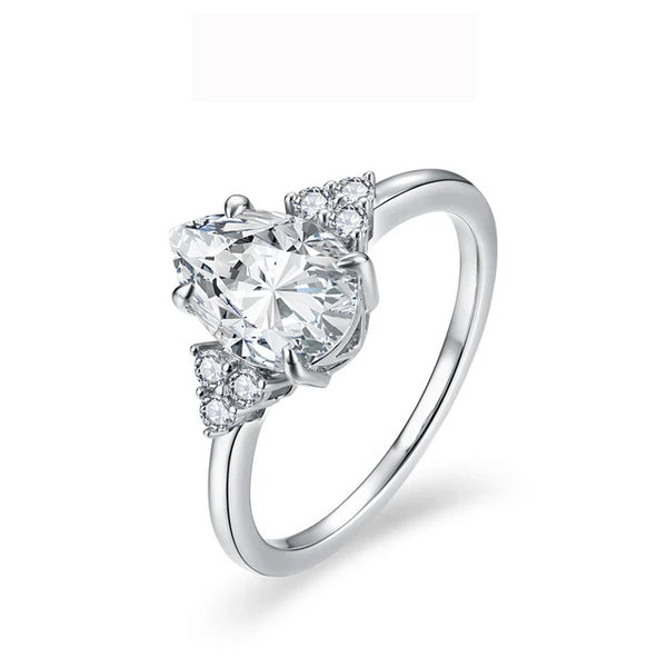 Holland Park Moissanite Ring